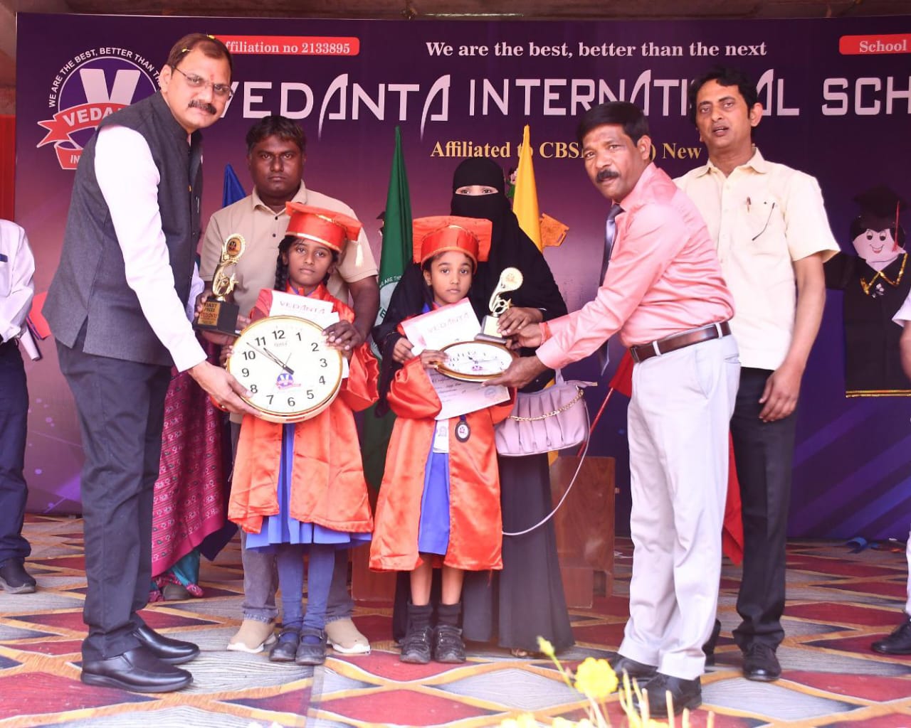 IMG-20250326-WA0004 वेदांता इंटरनेशनल स्कूल में 10वां दीक्षांत समारोह