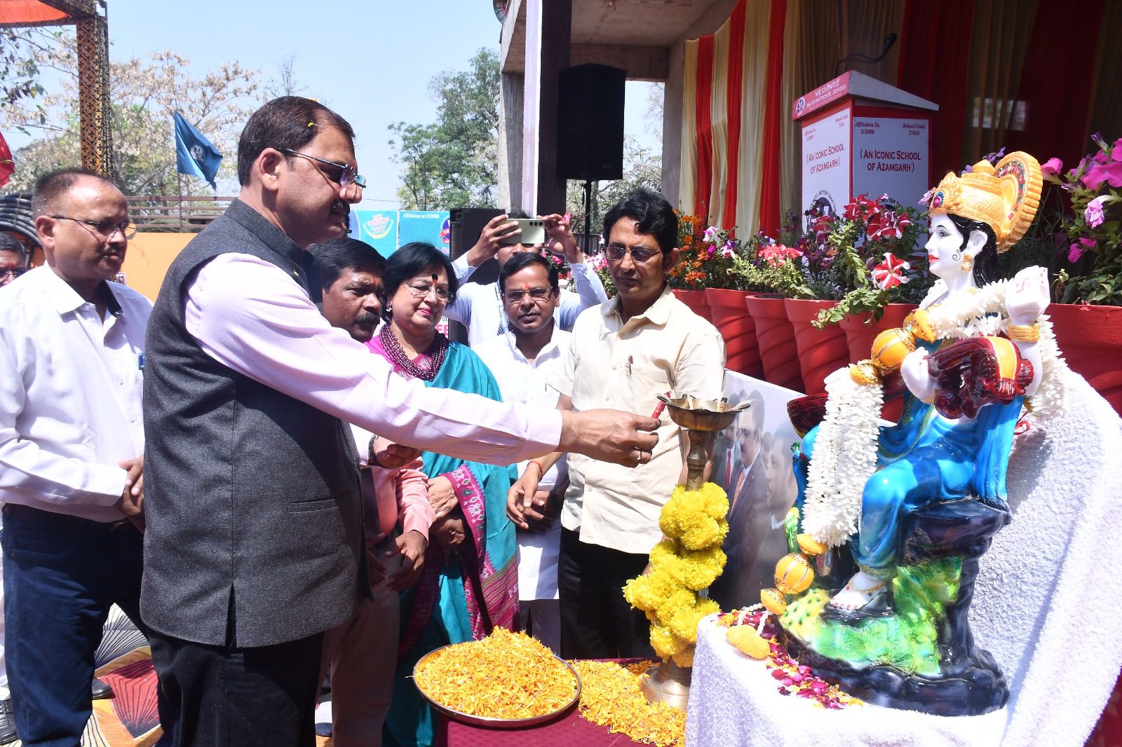 IMG-20250326-WA0007 वेदांता इंटरनेशनल स्कूल में 10वां दीक्षांत समारोह