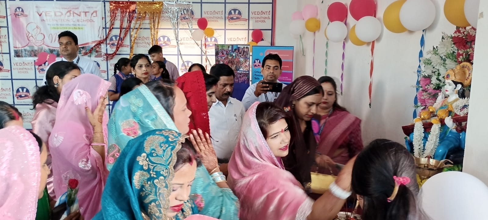 WhatsApp-Image-2025-05-11-at-5.14.58-PM वेदांता इंटरनेशनल स्कूल आज़मगढ़ में मातृ दिवस बड़े धूमधाम से मनाया गया
