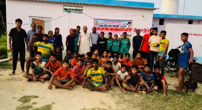 WhatsApp-Image-2025-05-15-at-4.31.57-PM-1 मेधावी प्रतिभा वान खिलाड़ियों का उत्साह एवं सम्मान समारोह सम्पन्न