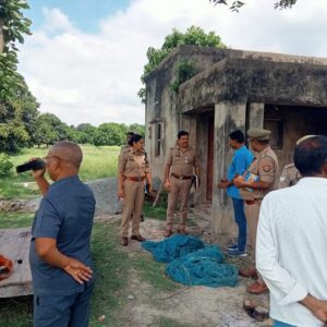 IMG-20250626-WA0032-300x300 करीब दर्जनभर लोगों को पुलिस ने लिया हिरासत में