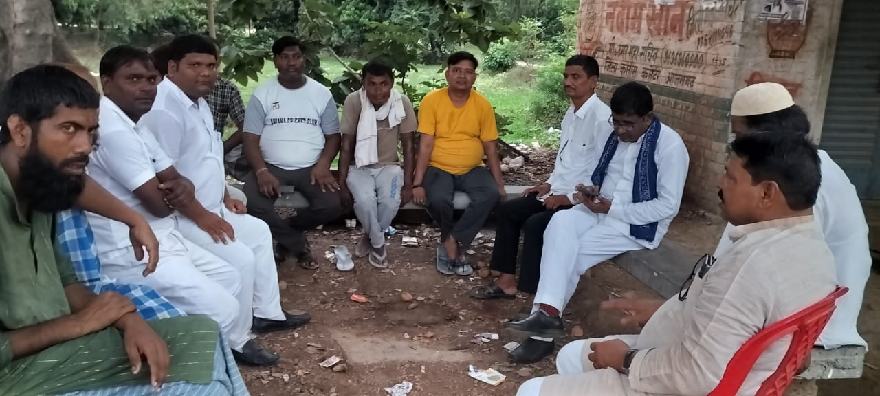 WhatsApp-Image-2025-06-23-at-5.07.39-PM बूथ कमेटियों को मजबूत करने के लिए बसपा का गाँव - गाँव बैठक