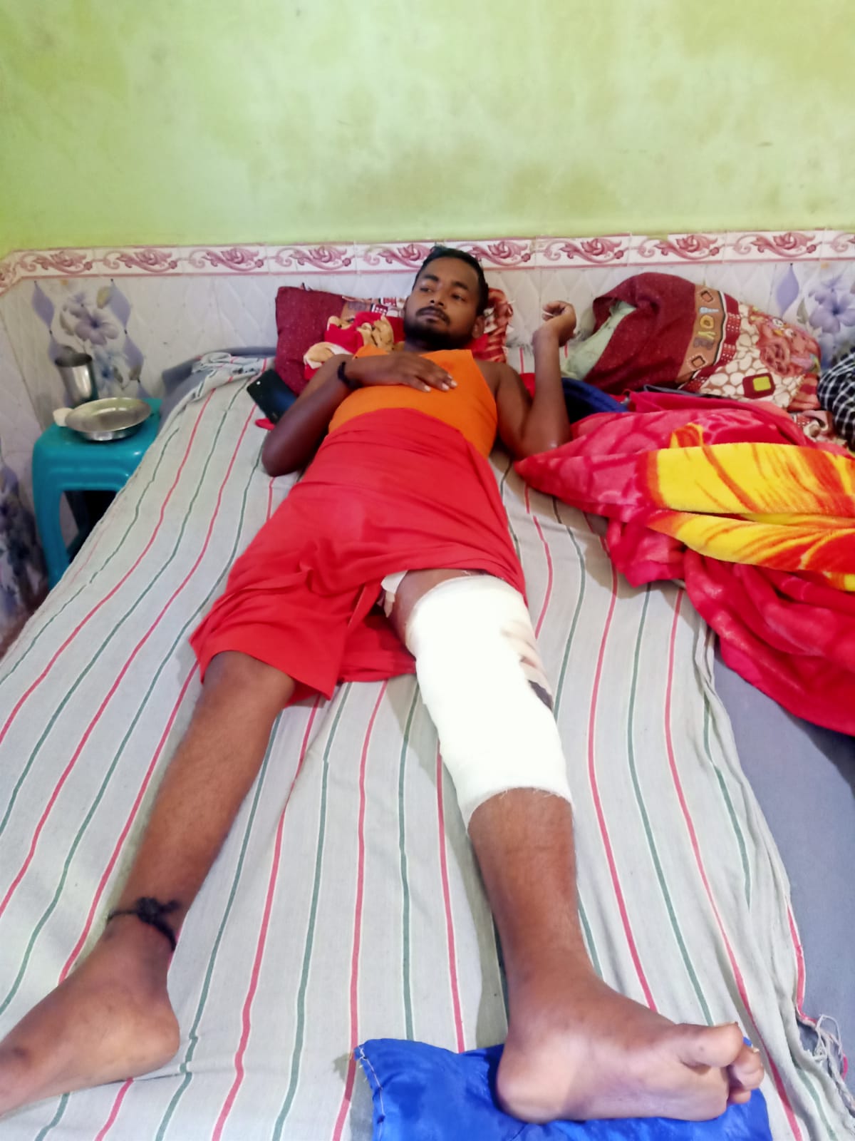 WhatsApp-Image-2025-12-04-at-5.23.26-PM मानवता को शर्मसार करती निजामाबाद थाने की पुलिस